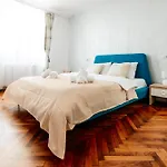 The Muse - Kronstadt Apartman Brassó