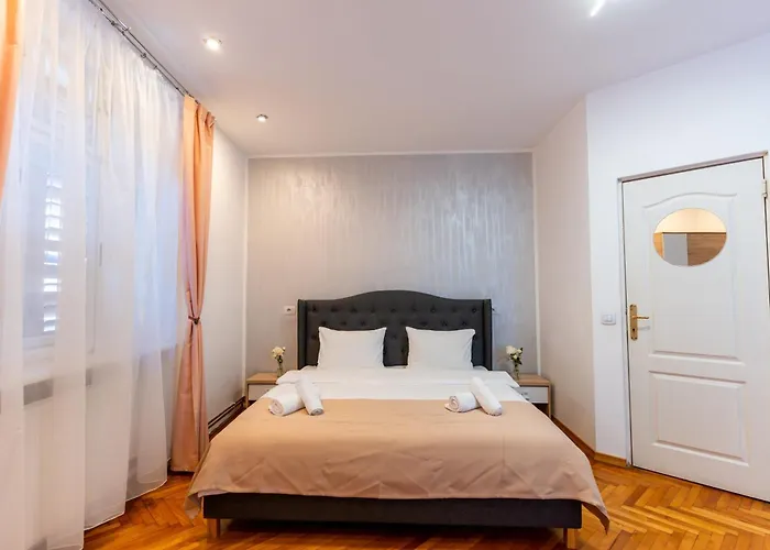 Daire The Muse - Kronstadt *